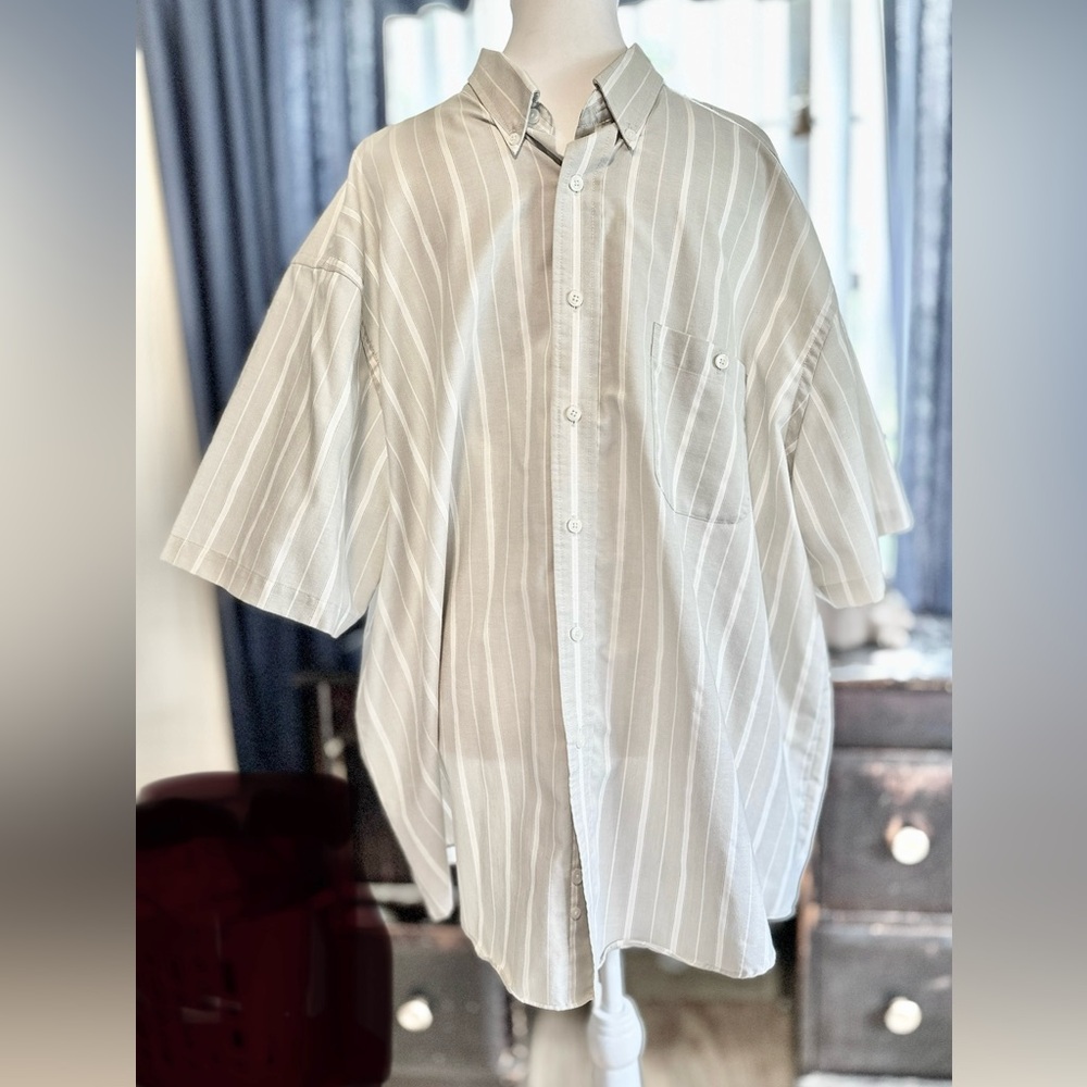 Towncraft Men’s White & Gray Striped Button Down Dress Shirt, XXL